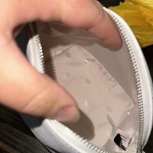 Kate Spade arctic friends polar bear crossbody - Picture 9 of 13